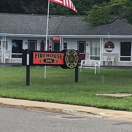 Firehouse Inn セント・イグナス エクステリア 写真