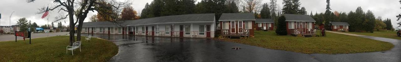 Firehouse Inn セント・イグナス エクステリア 写真